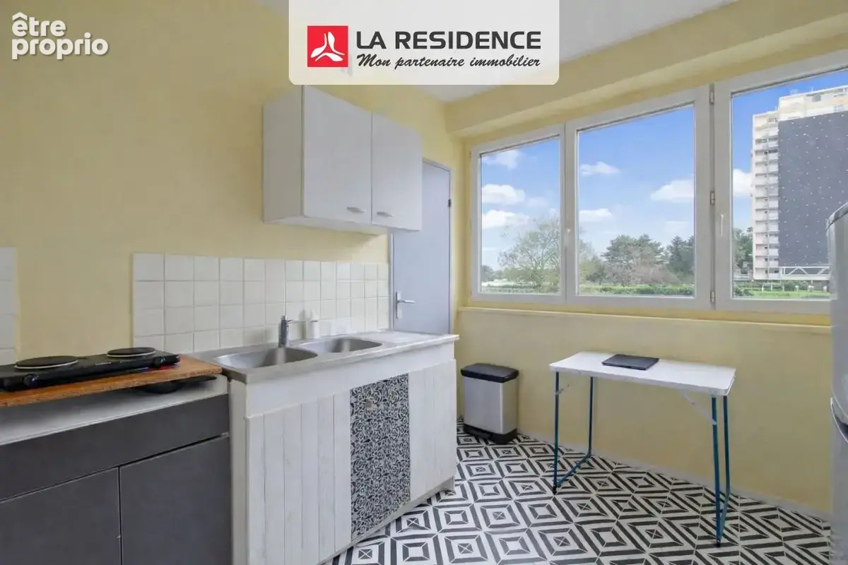 Appartement 3 pièces 60 m² · à Saint-Etienne-du-Rouvray · 60 m² · 56 000 €