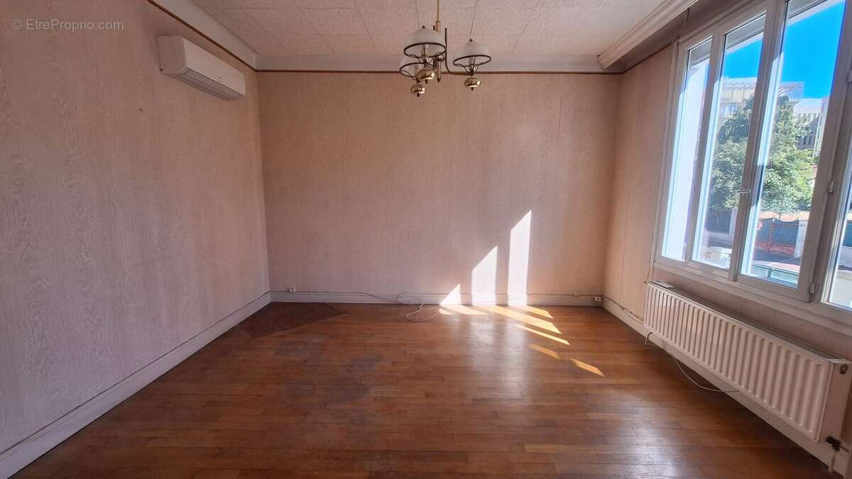 Maison 81 m² à Villejuif  - photo 2