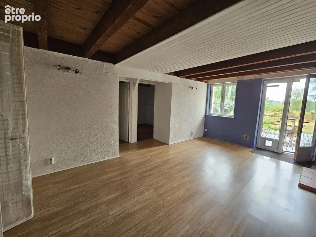 Maison individuelle de hameau avec grange attenante et excellent potentiel - photo 8