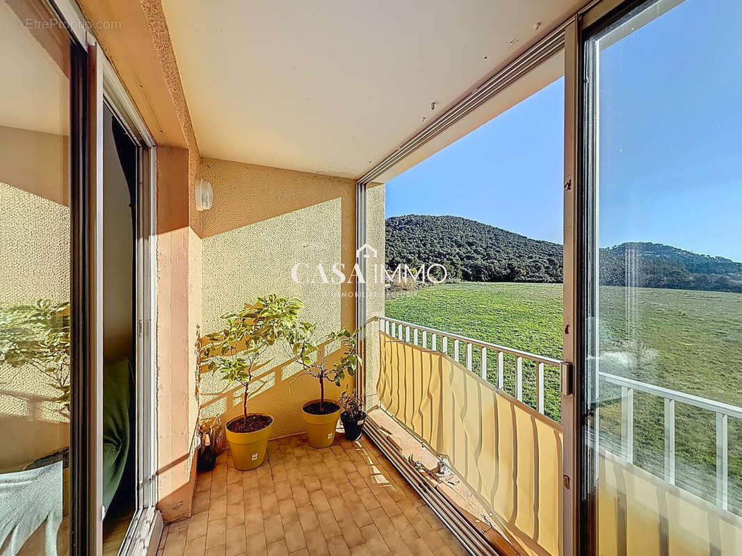 Appartement à CARQUEIRANNE