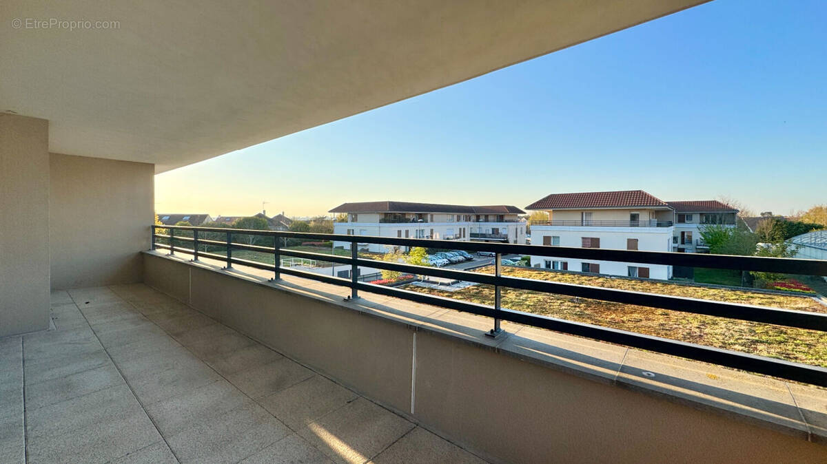 Appartement à SAINT-PIERRE-DU-PERRAY