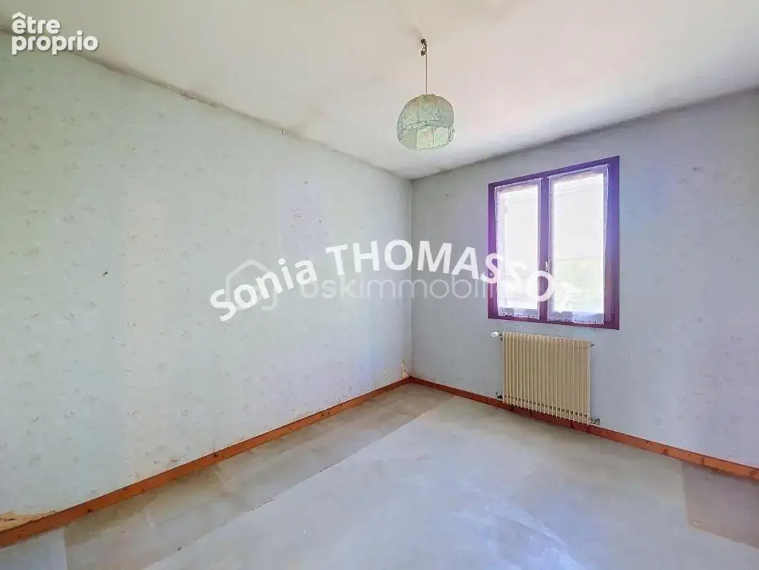 Maison sur sous-sol et terrain clos - photo 10