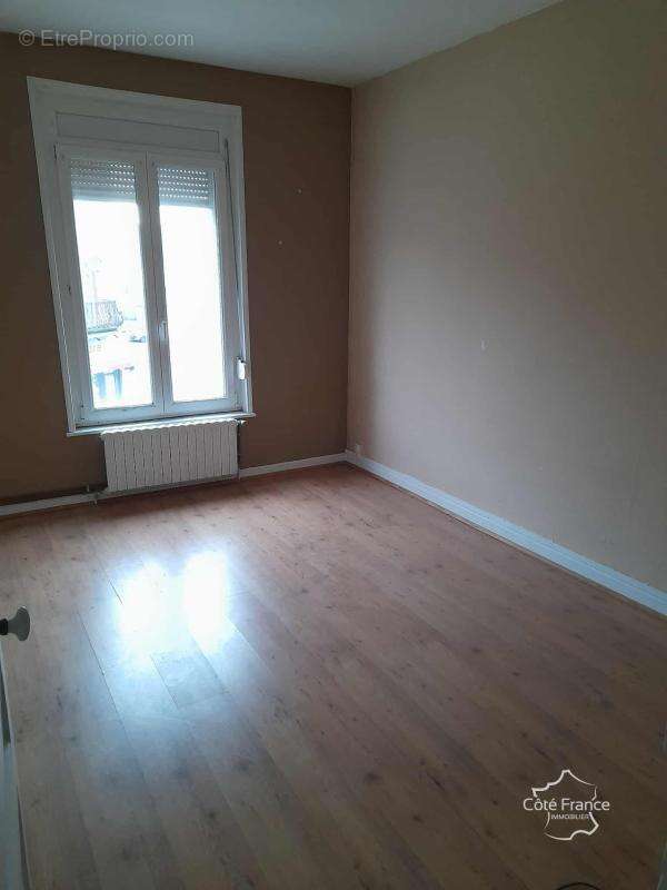 Appartement à LE NOUVION-EN-THIERACHE