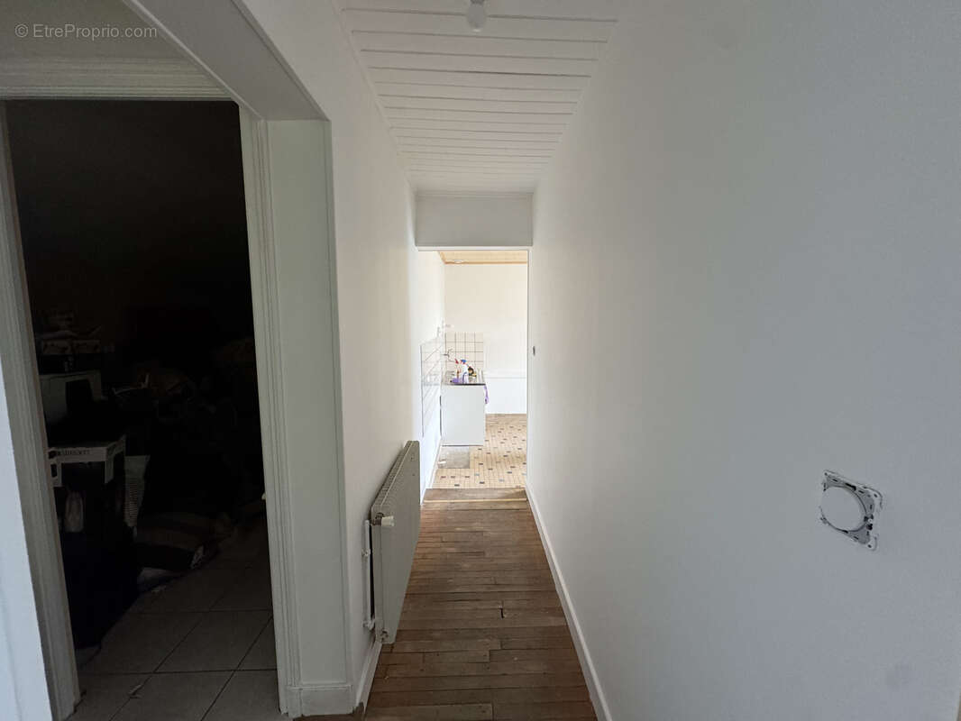 Maison à SAINT-PIERRE-DU-PALAIS