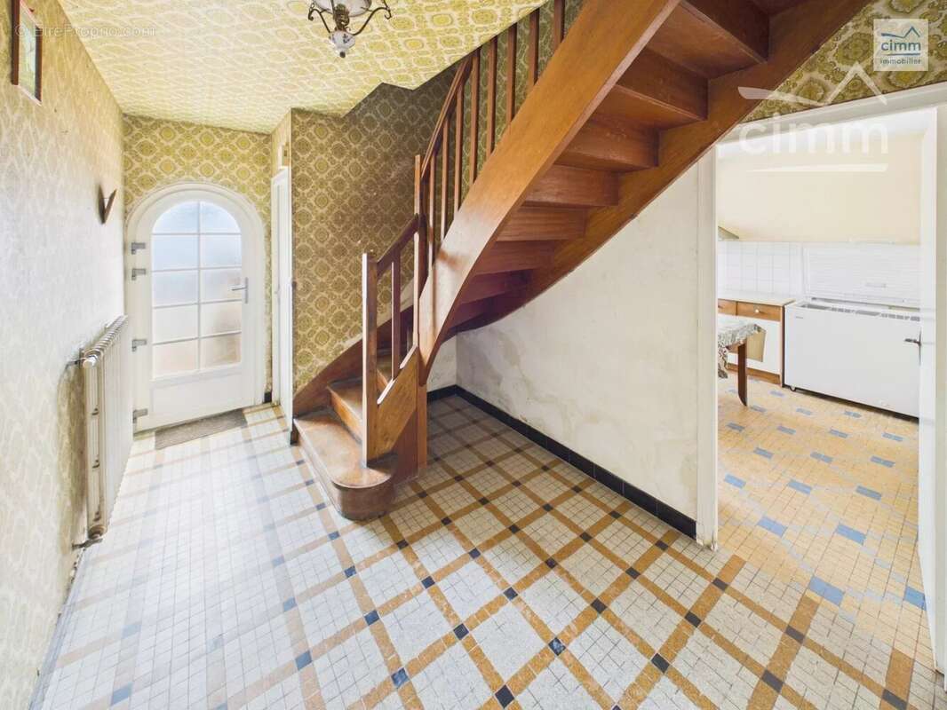 Maison à renover - Fort Potentiel - photo 7