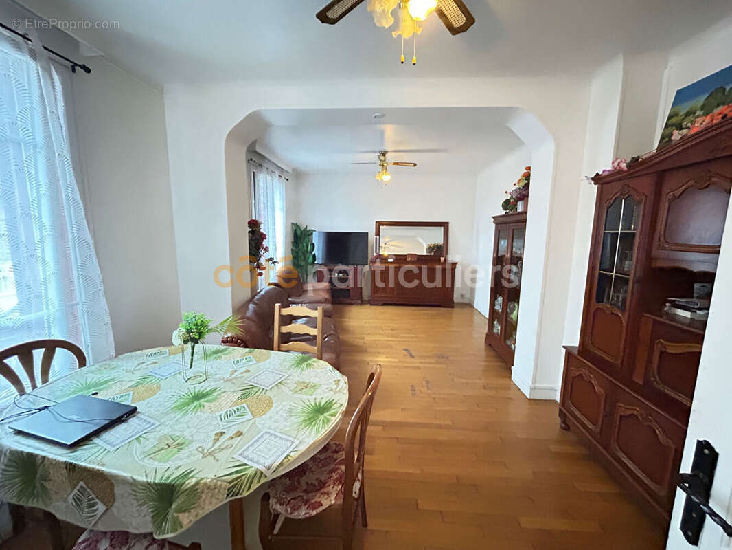 Maison à VILLENEUVE-LE-ROI