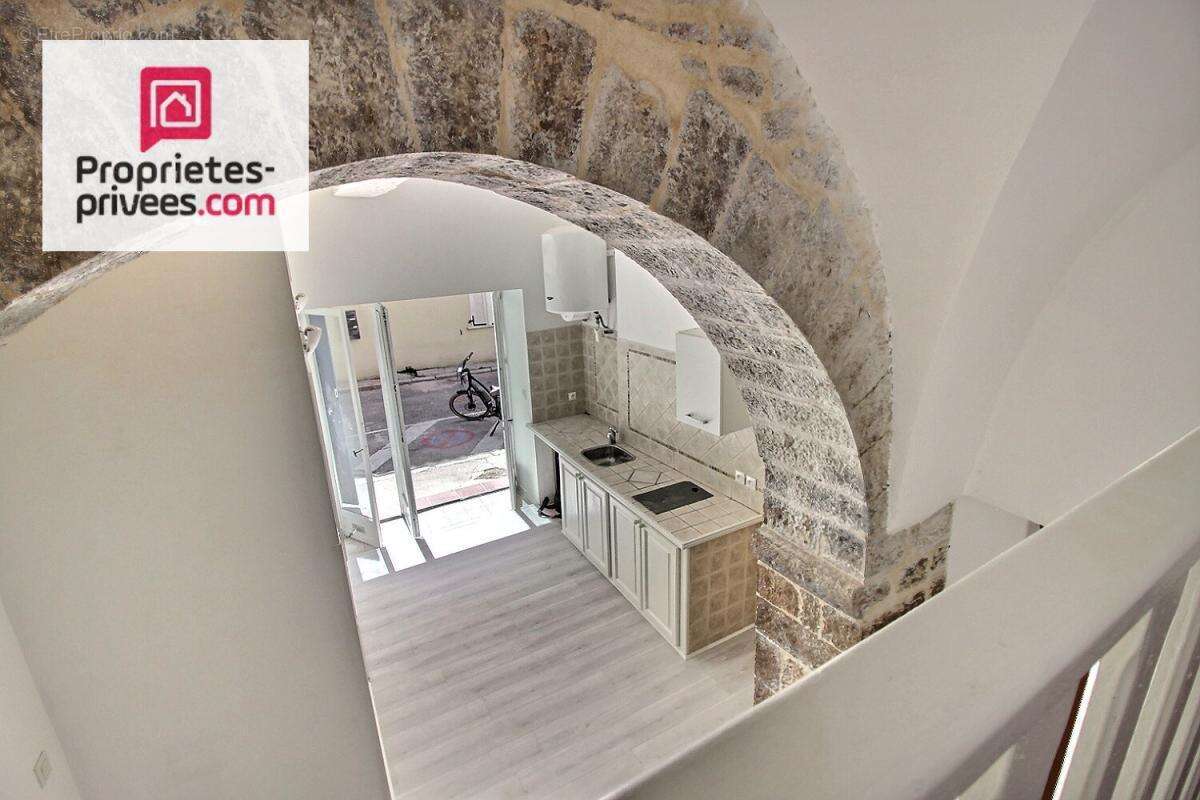 Appartement à LORGUES