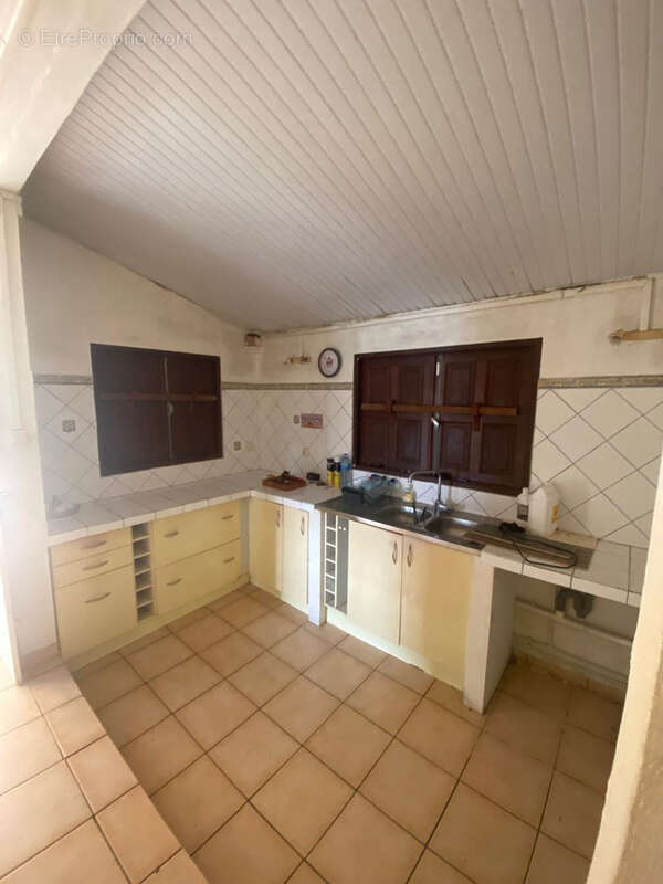 Maison à REMIRE-MONTJOLY