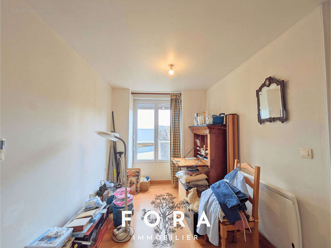 Maison à CONDE-SUR-NOIREAU