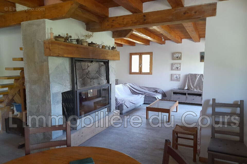 Maison 92 m² à Puy-Saint-Vincent  - photo 9