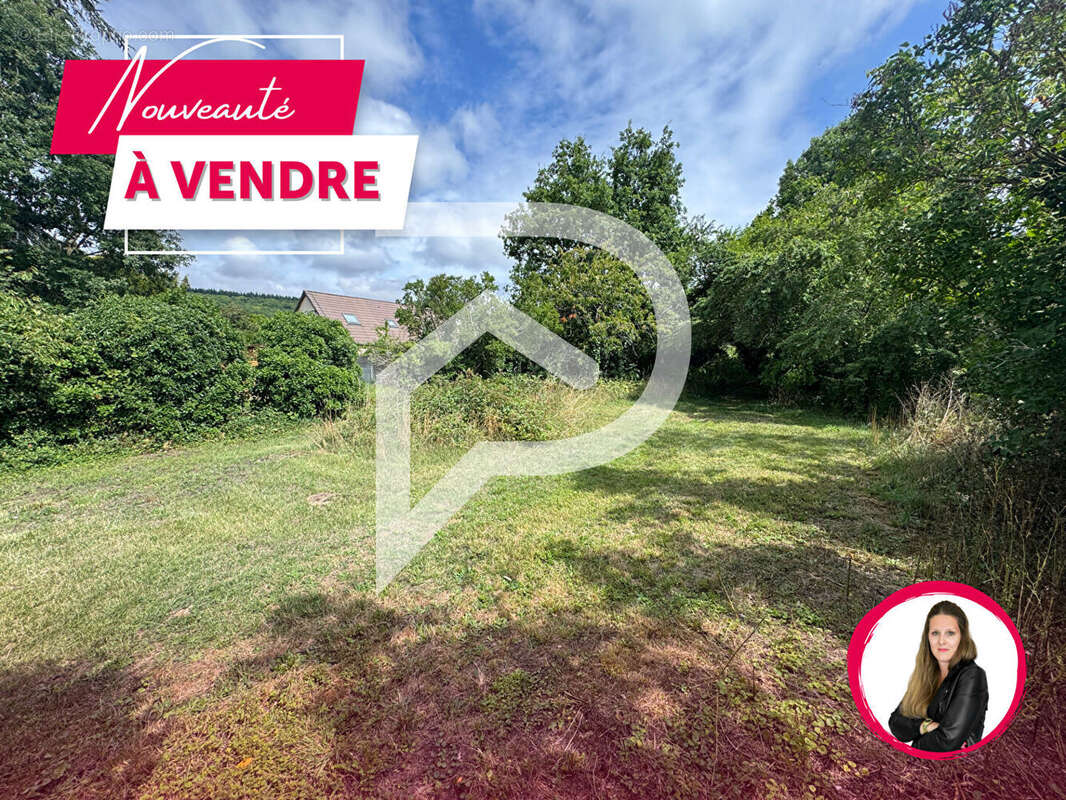 Terrain à EZY-SUR-EURE