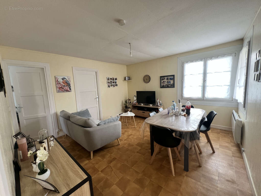 Maison à DERVAL