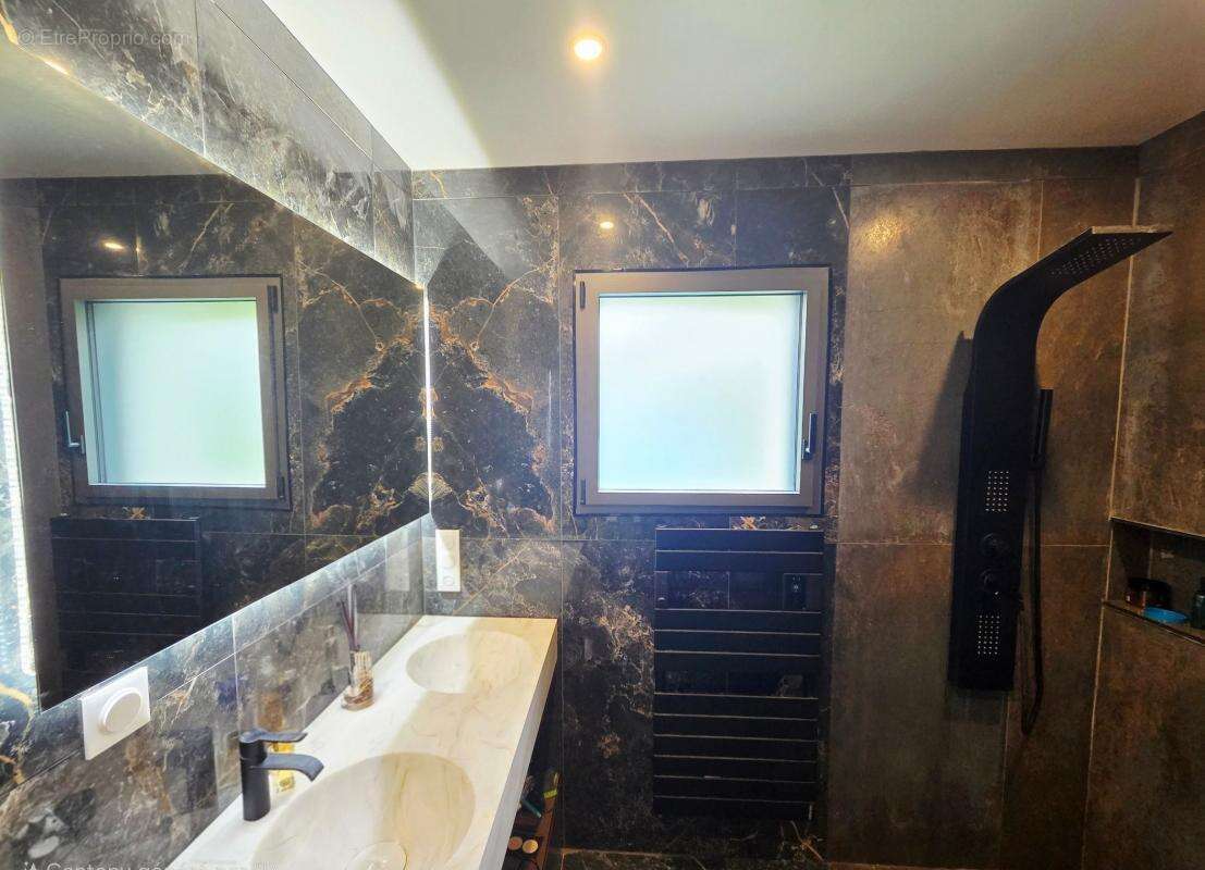 Maison à LANDIVISIAU