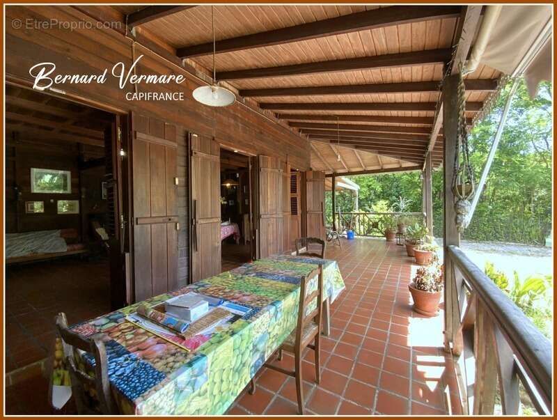 Maison à SAINTE-ANNE