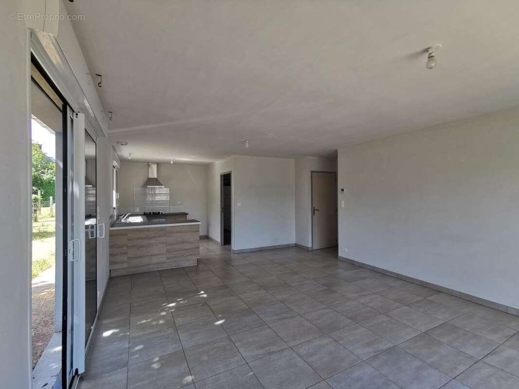 Maison 80 m² à Begard  - photo 2