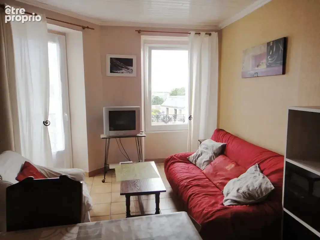 À VENDRE  ÉTEL  Immeuble avec potentiel commercial et résidentiel - photo 9