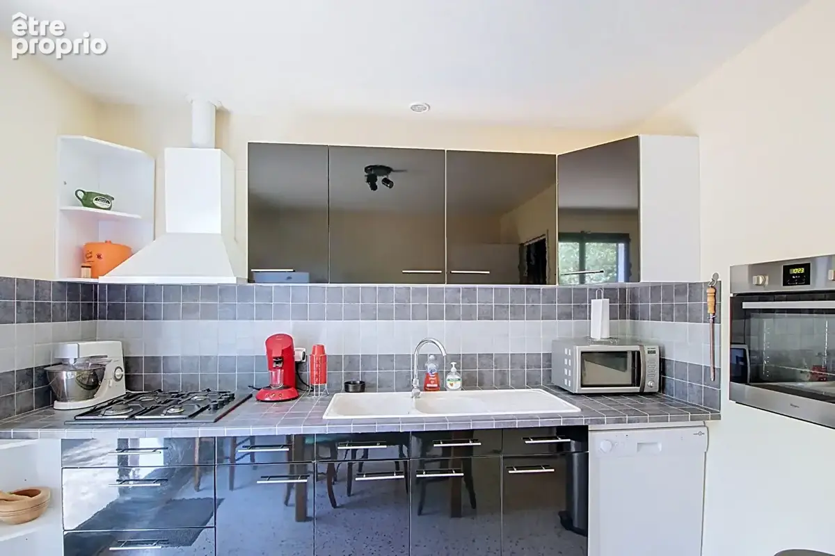 A VENDRE EN EXCLUSIVITÉ !  A SAINT-ANTONIN DU VAR - Maison de plain-pied de 82m² + garage  sur un terrain de 2300 m² - photo 3