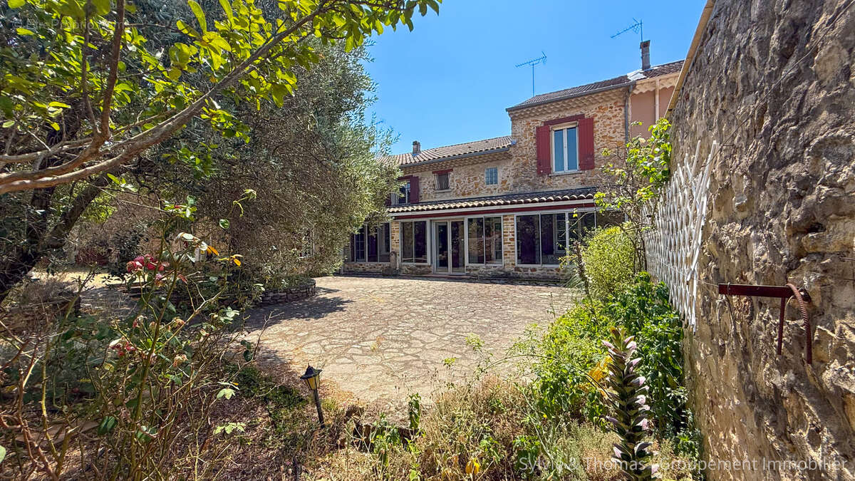 Maison à PIOLENC