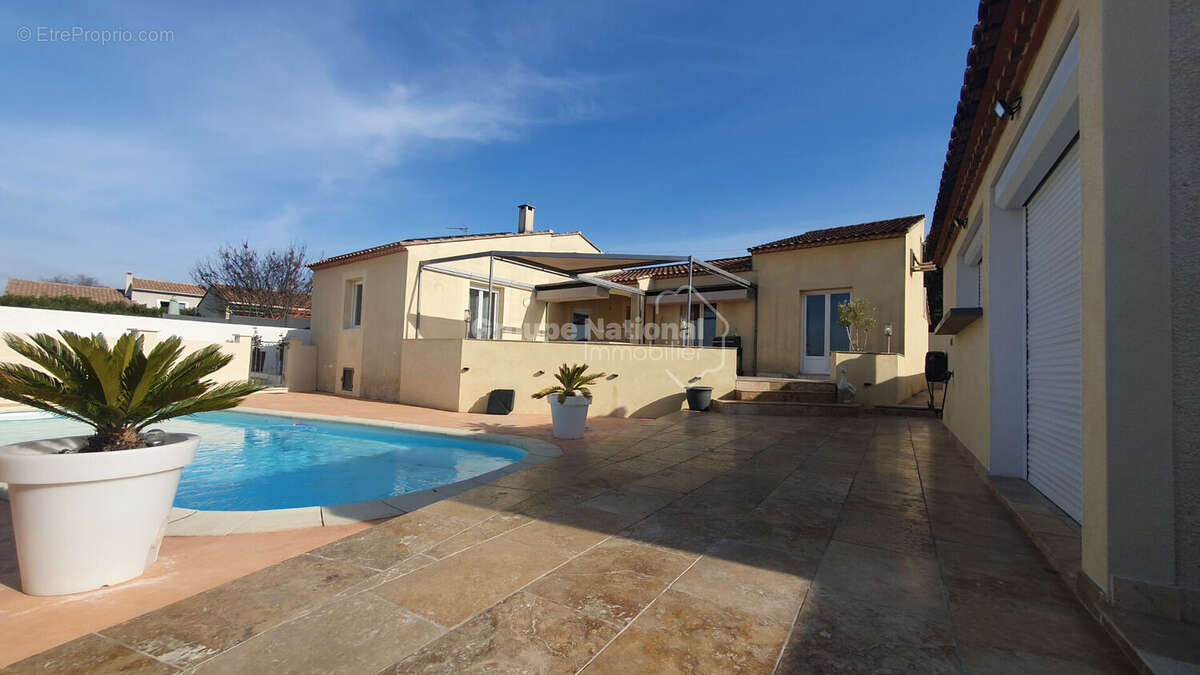 Montfrin grande villa avec vue degagee - photo 2