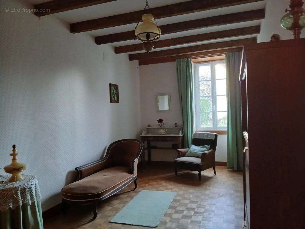 Maison à MONTCHAUDE