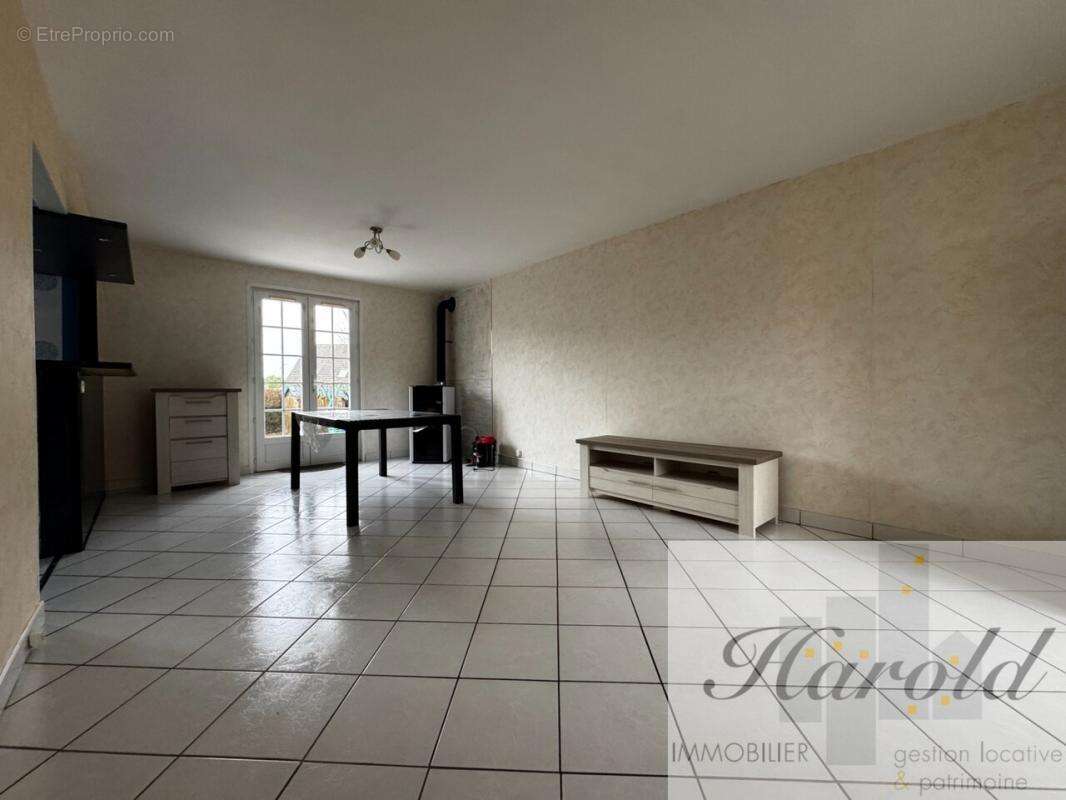 titre - Maison à POULAINVILLE