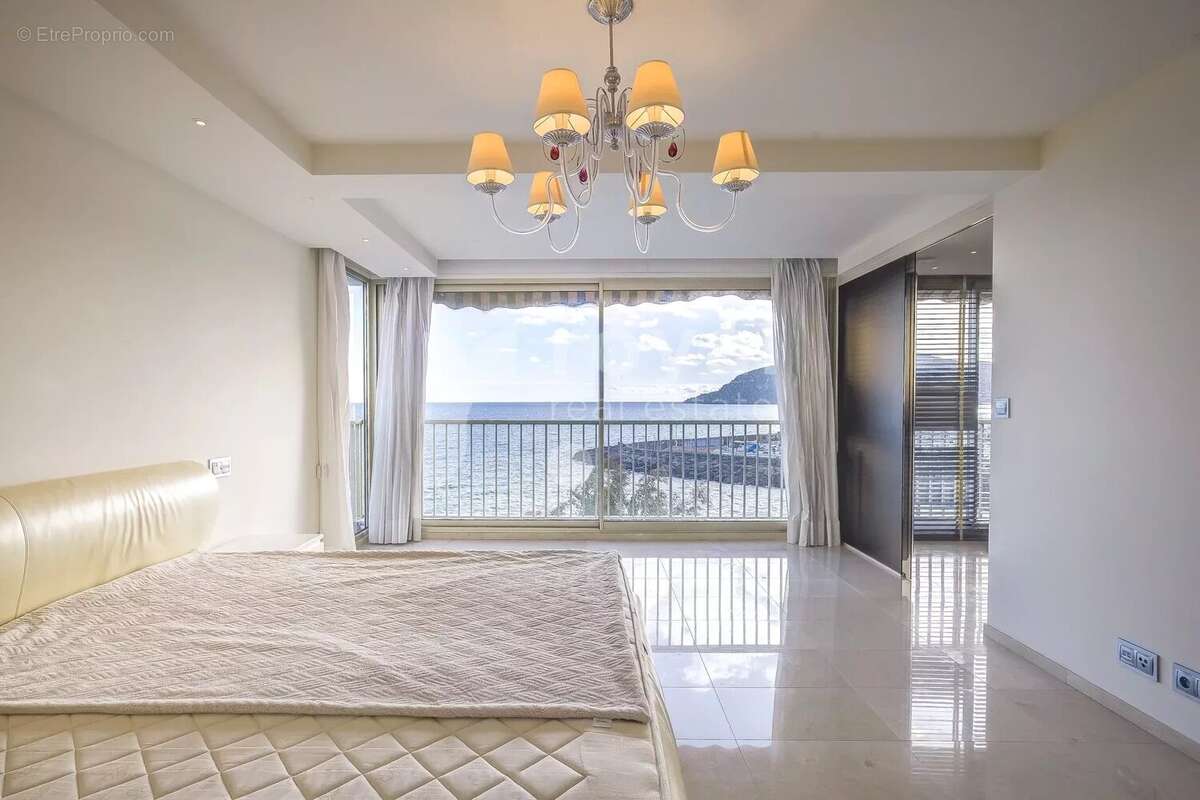 Appartement à MANDELIEU-LA-NAPOULE