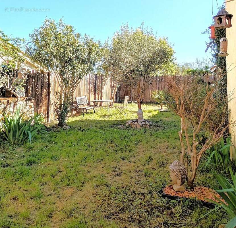 Maison 97 m² à Saint-Vite  - photo 4