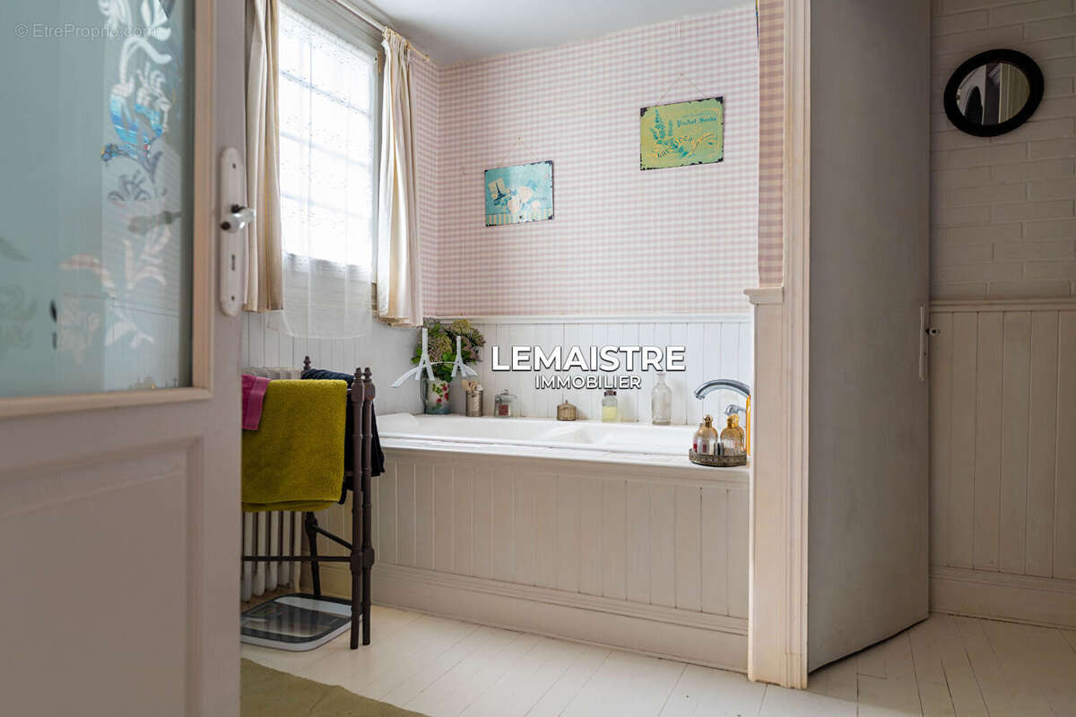 Maison à vendre - Le Havre Sanvic - 180 m² - 4 chambres - Piscine - Studio indépendant - photo 12
