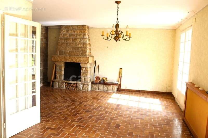 Maison à PLONEOUR-LANVERN