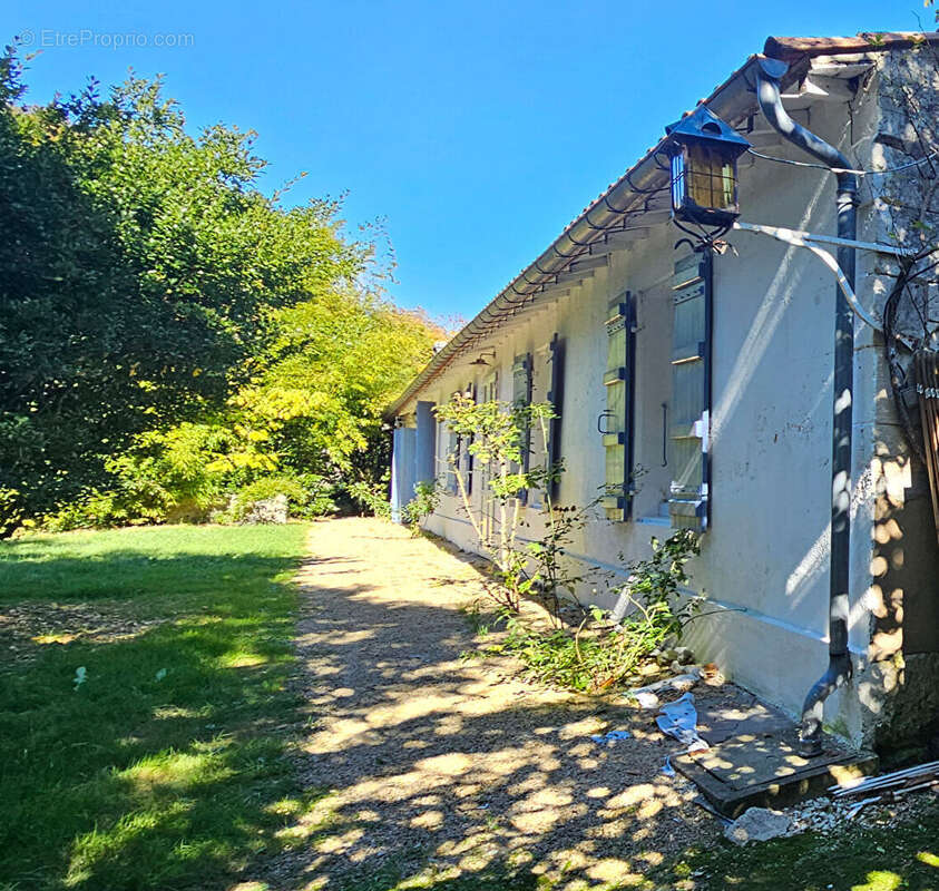 Maison à SAINT-DIZANT-DU-GUA