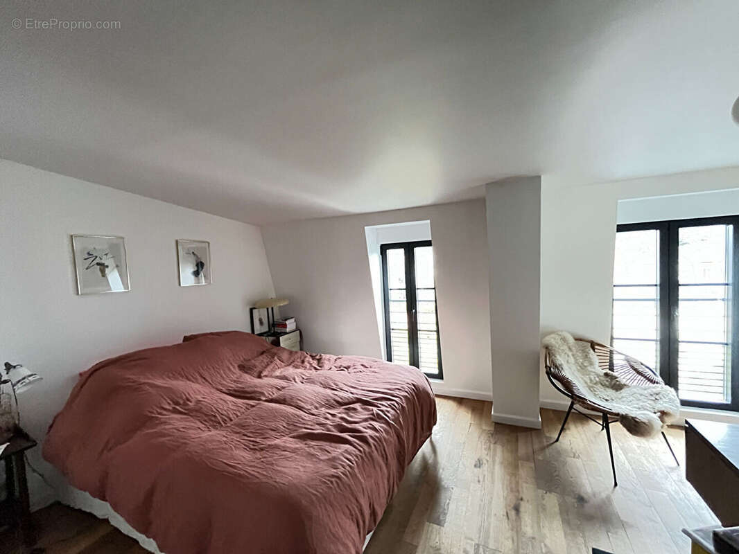 Appartement à SURESNES