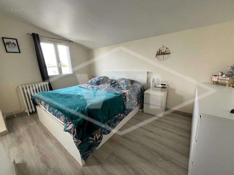 Maison à QUINCY-SOUS-SENART