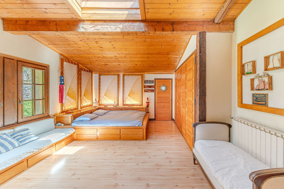 Chalet d’exception 8 pieces   350 m2 sur terrain  5000 m2  chatillon-sur-cluses - photo 23