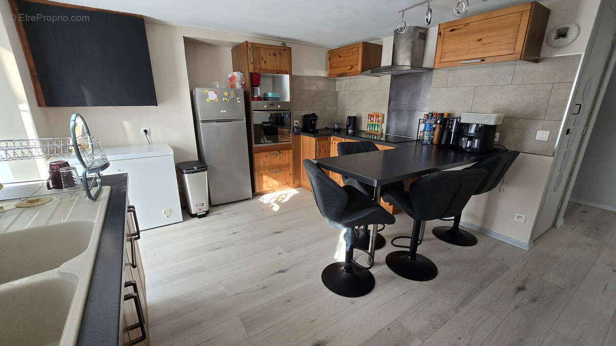 Appartement à LA CROIX-DE-LA-ROCHETTE