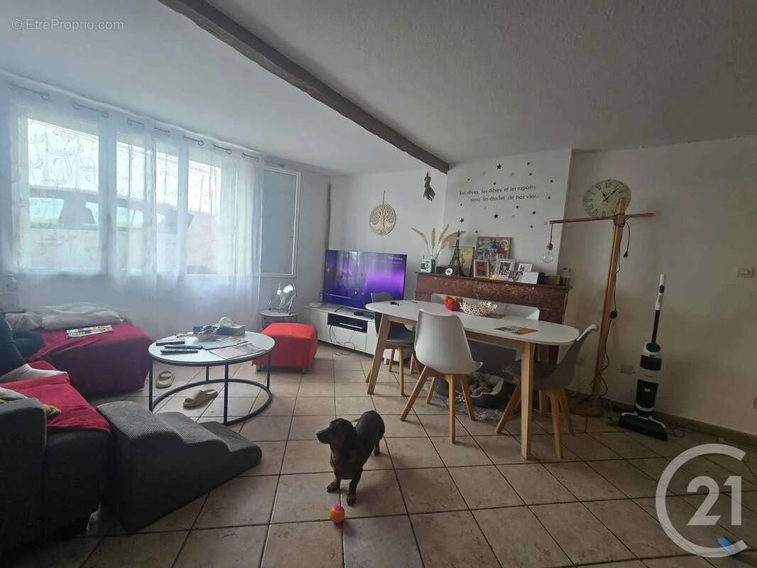 Maison à CARBONNE