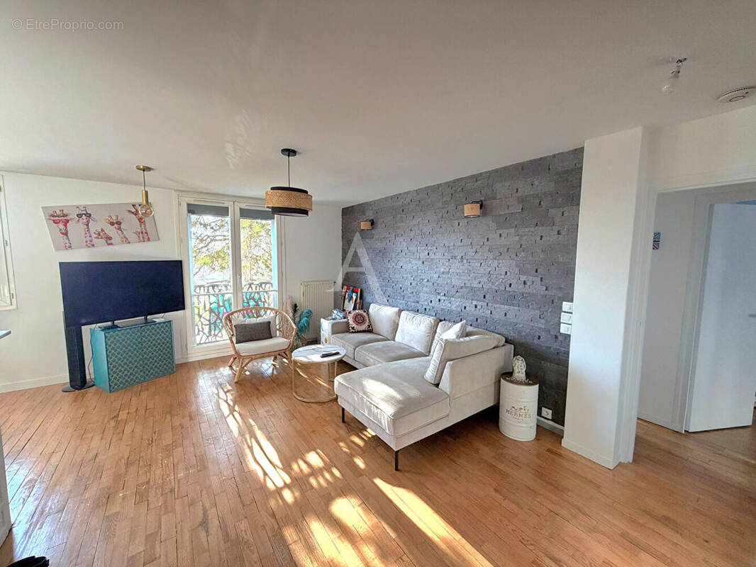 Appartement à NEUILLY-PLAISANCE