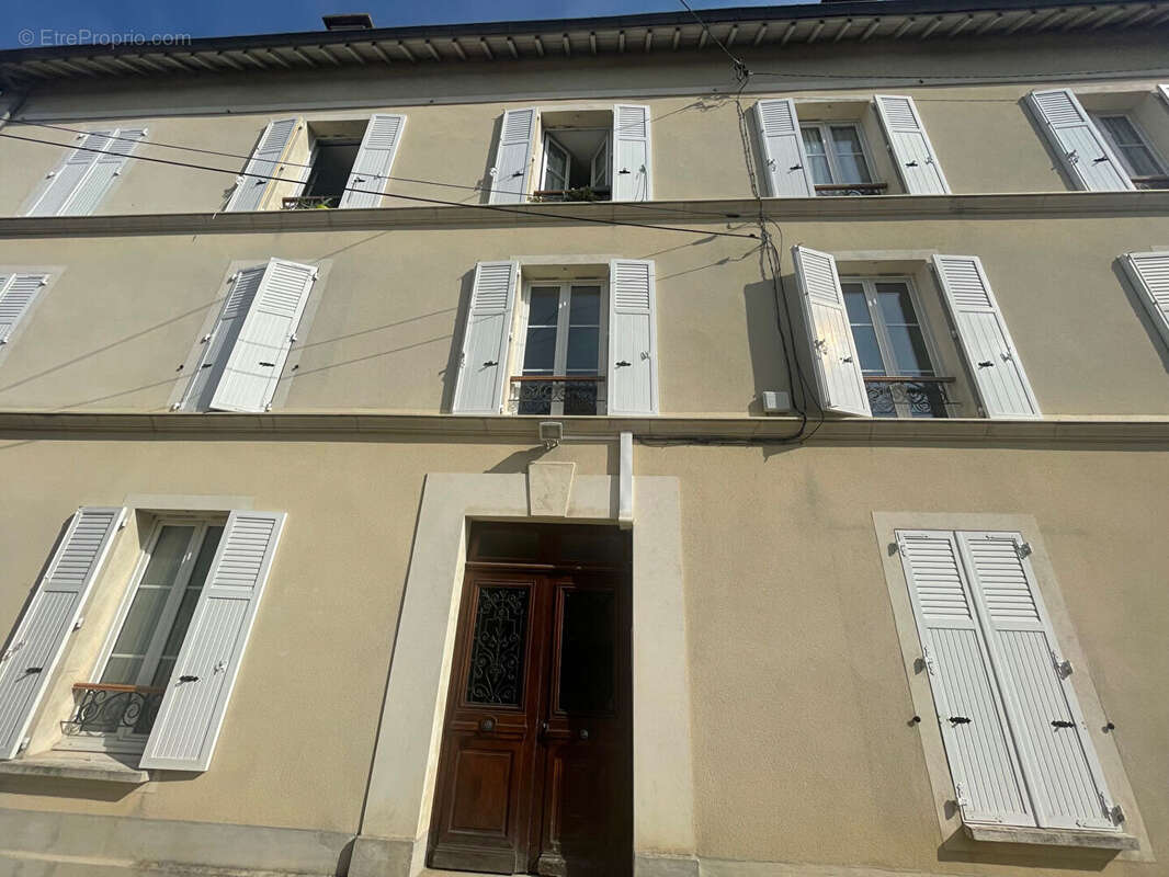 Vente Immeuble de 8 logements d'habitation loués - photo 3