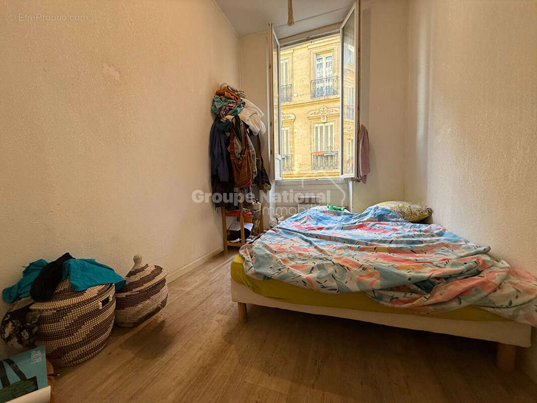 Appartement à MARSEILLE-1E