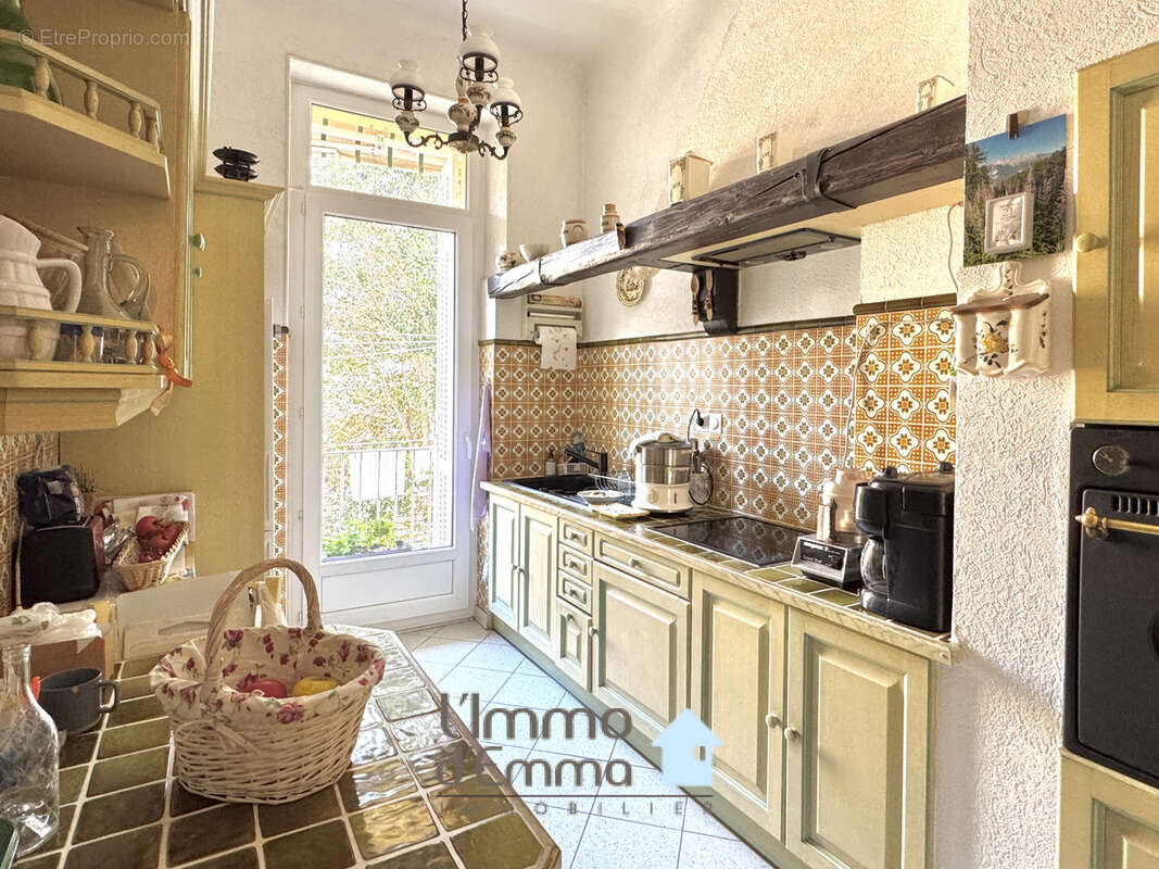 Appartement à MARSEILLE-7E