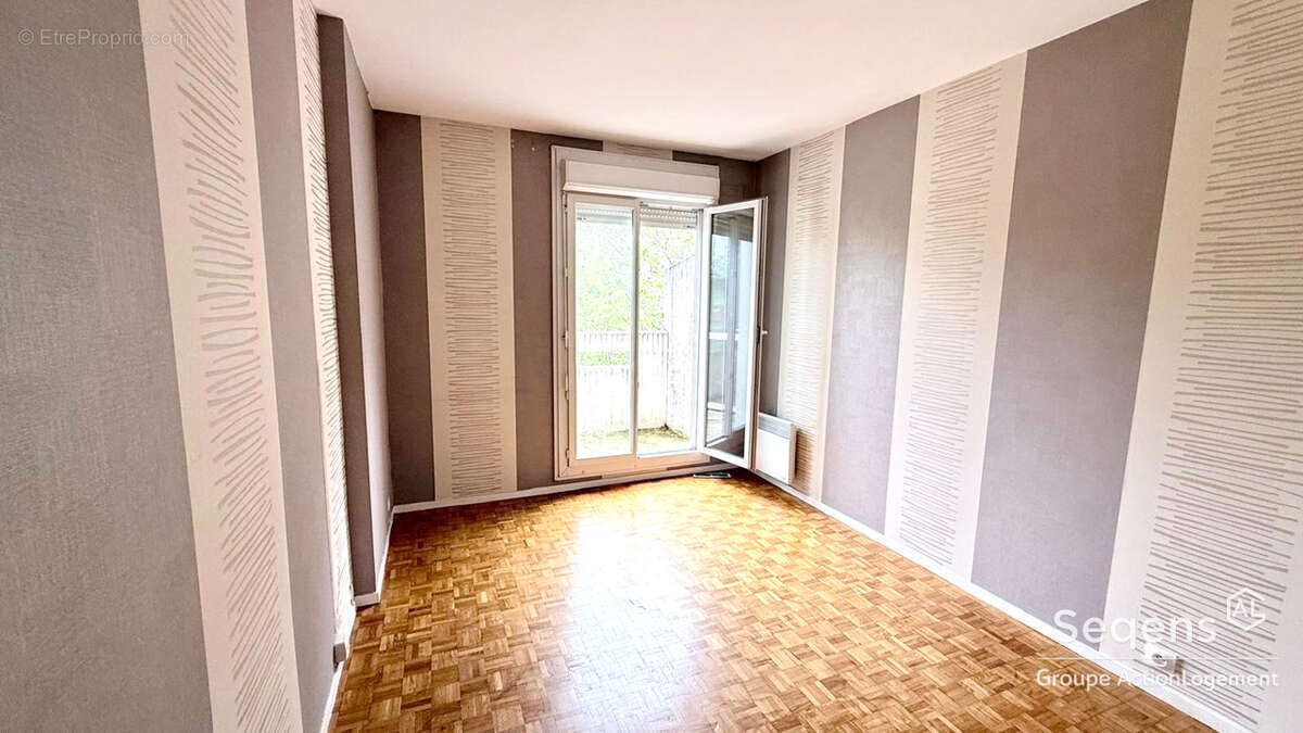 Appartement Noisiel 4 pièces avec grand Balcon et veranda - photo 9