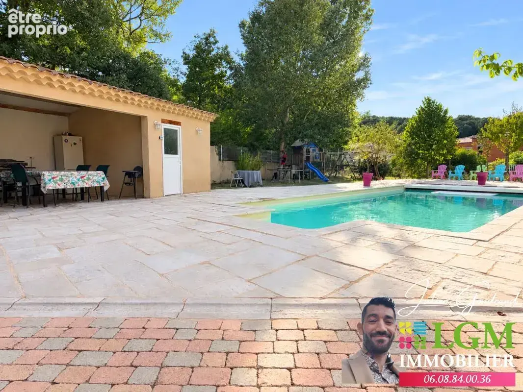  nozières – maison de plain-pied 4 chambres, piscine & garage  - photo 3