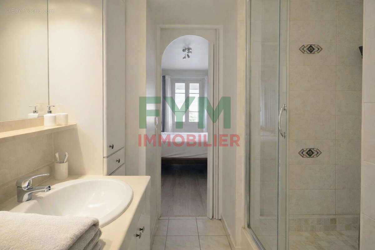 Appartement à SAINT-DENIS