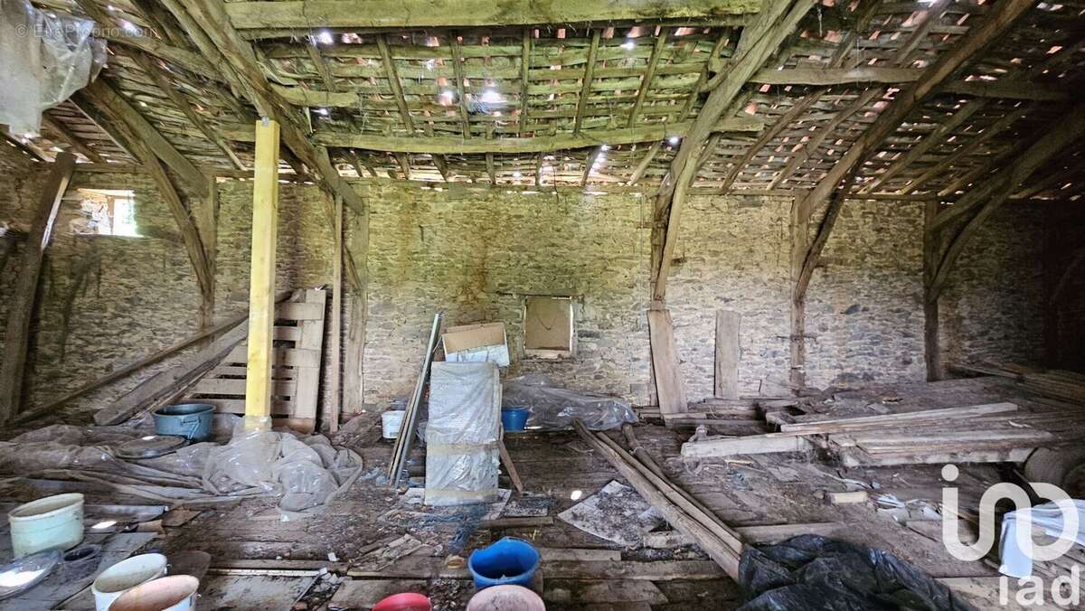 Maison 270 m² à Le Trioulou  - photo 2