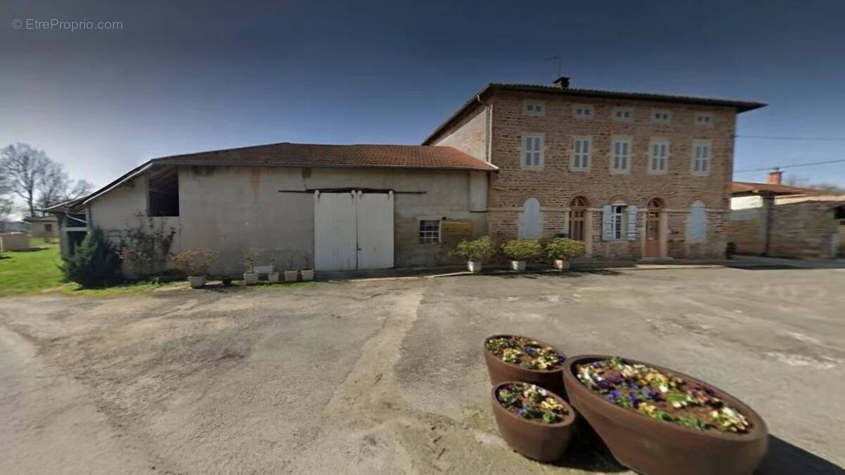 Maison à DOMMARTIN