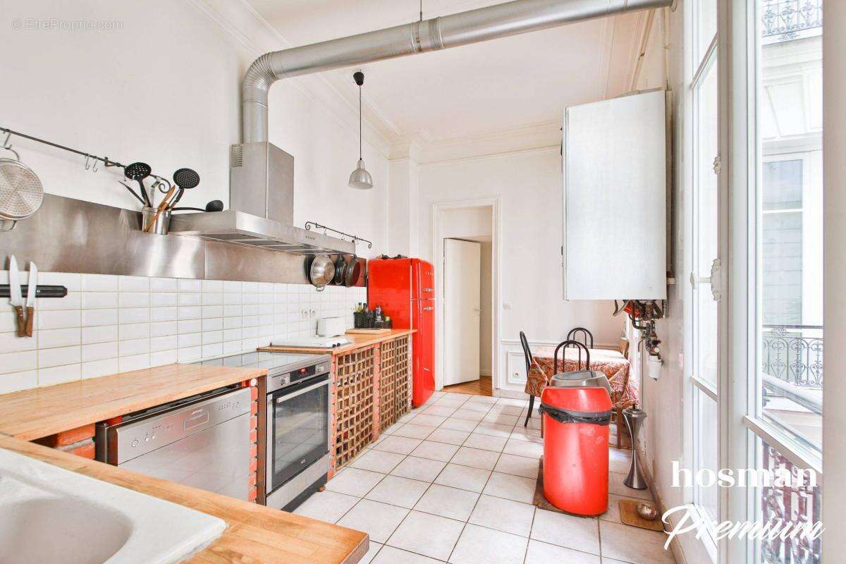 Appartement à PARIS-3E