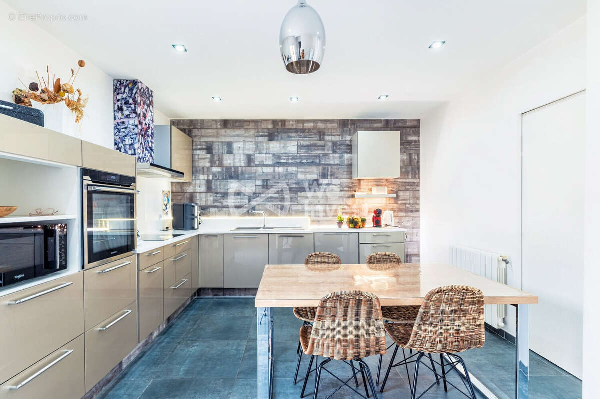 Maison à SAINT-LAURENT-DE-MURE