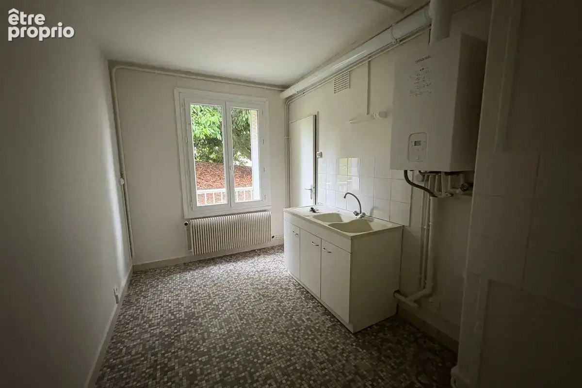St Paterne Racan - appartement T3 - photo 2