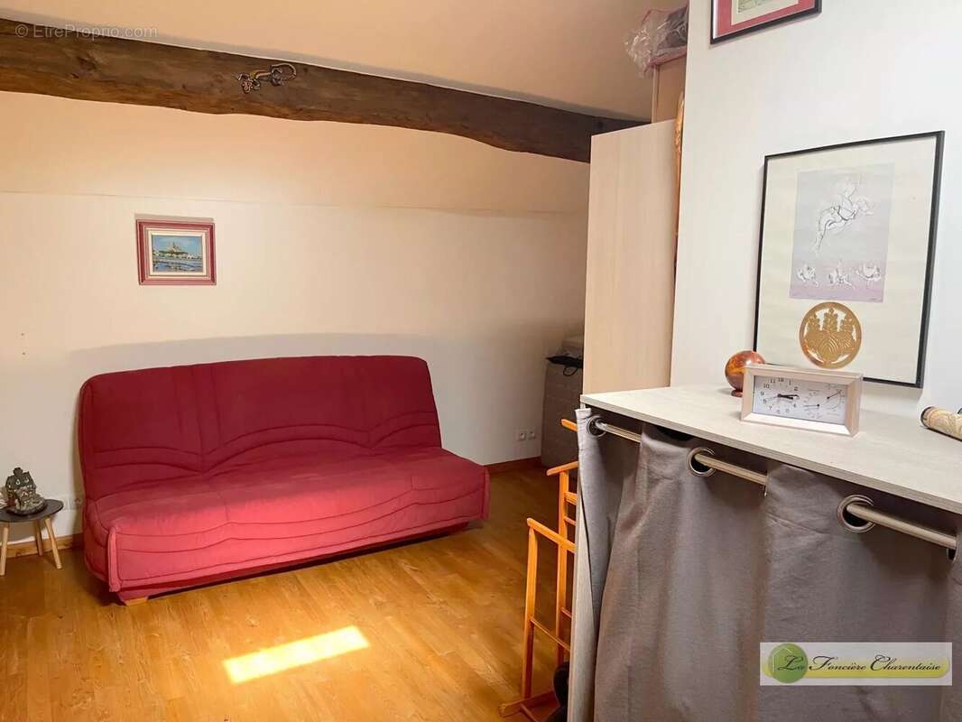 Maison à SAINT-FRAIGNE