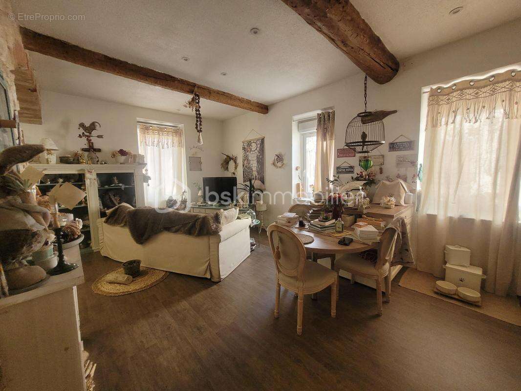 Maison de charme des années 40 au cœur de la ville - photo 3