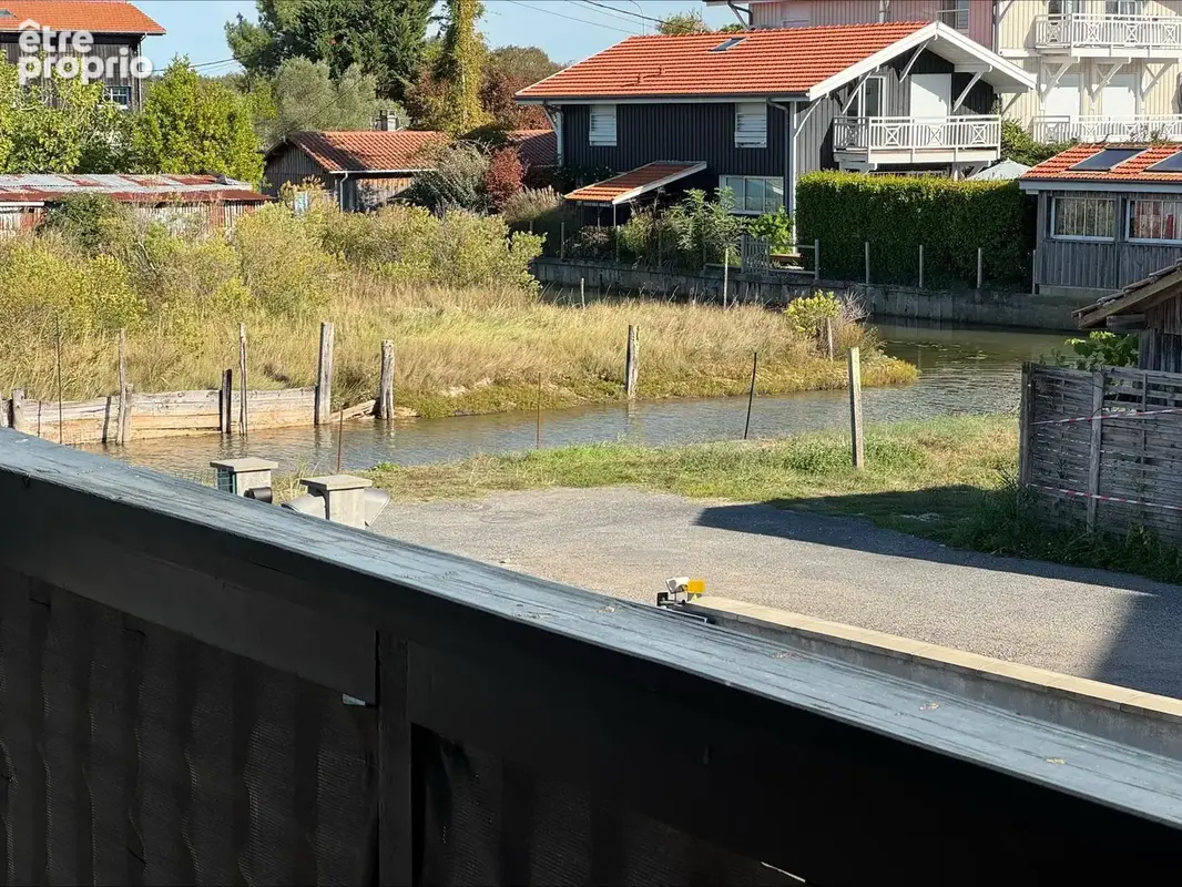 Appartement t2 avec vue sur le port et le canelot-47m2- terrasse, cellier, parking - photo 3
